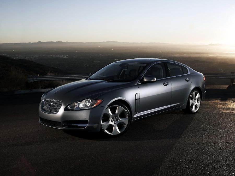  Jaguar XF 2008 года  (фото 106 из 175)